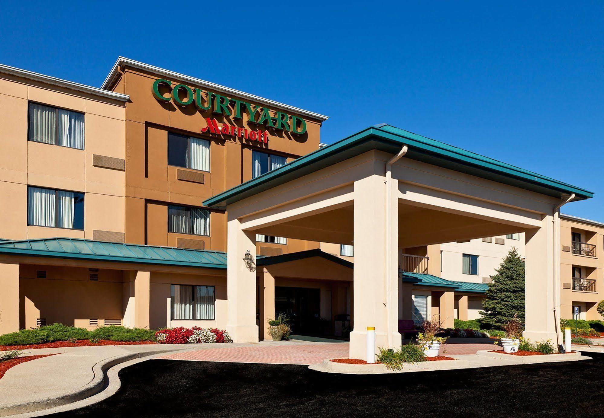 Courtyard Chicago Southeast/Hammond, Indiana Hotel Bagian luar foto
